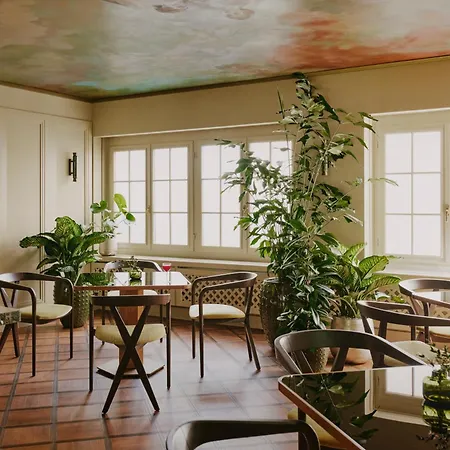 Locke Am Platz Hotel 4*
