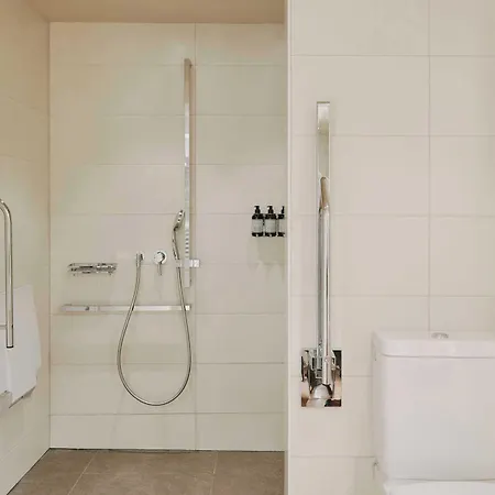 Locke Am Platz Hotel 4*